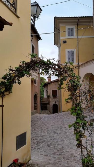 Villa Casa In Antico Borgo Medievale A Tarano Ri, Via Giacomo Leopardi, 15 Exterior foto