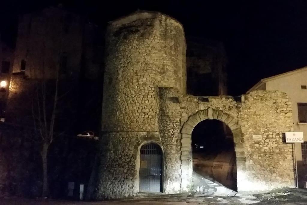 Villa Casa In Antico Borgo Medievale A Tarano Ri, Via Giacomo Leopardi, 15 Exterior foto