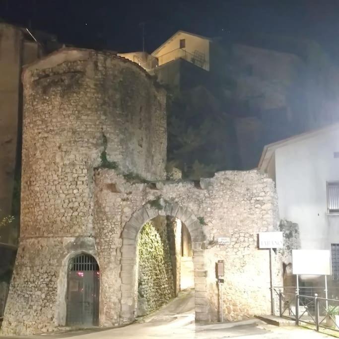 Villa Casa In Antico Borgo Medievale A Tarano Ri, Via Giacomo Leopardi, 15 Exterior foto