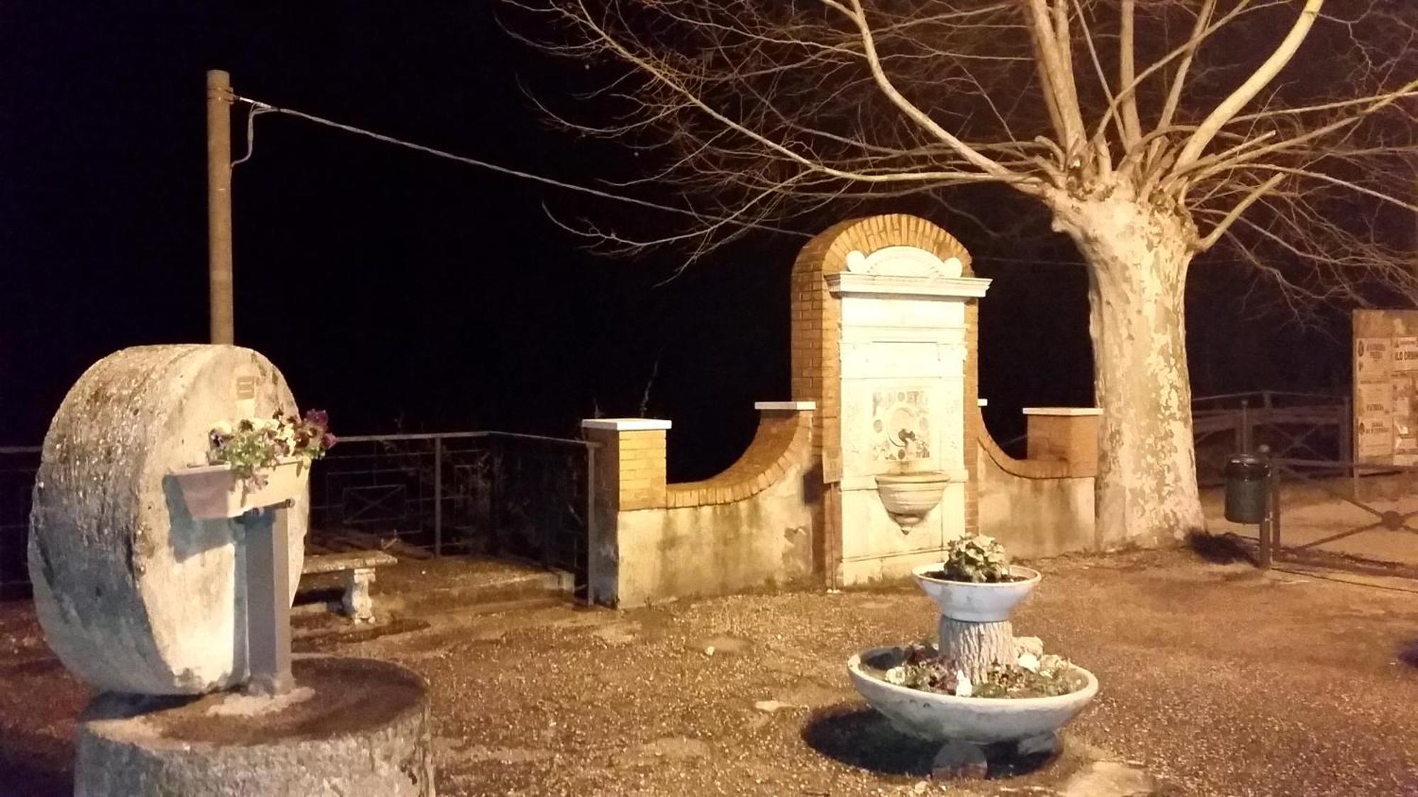 Villa Casa In Antico Borgo Medievale A Tarano Ri, Via Giacomo Leopardi, 15 Exterior foto