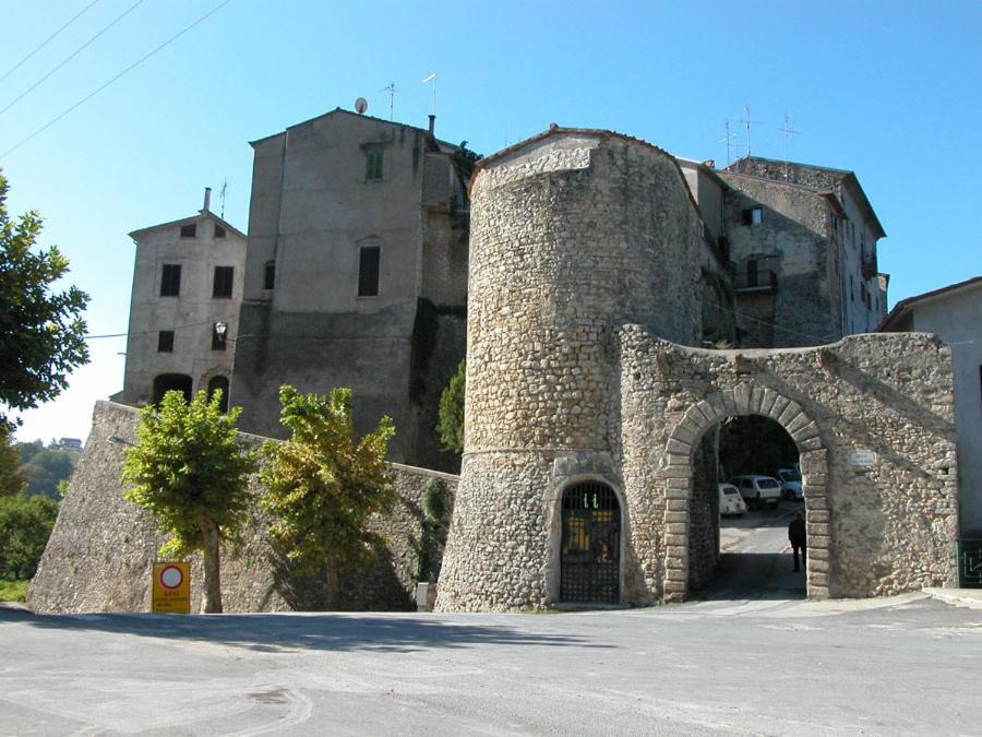 Villa Casa In Antico Borgo Medievale A Tarano Ri, Via Giacomo Leopardi, 15 Exterior foto